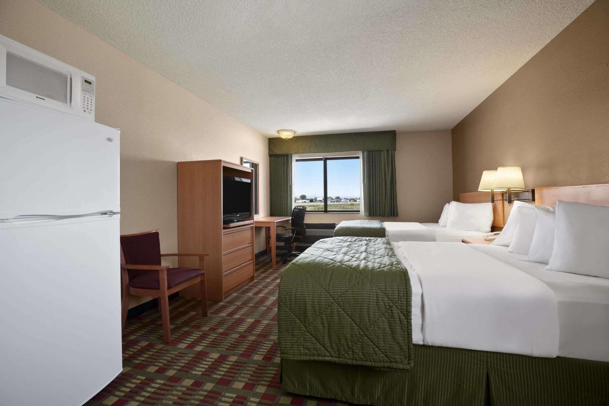 Super 8 By Wyndham Baker City Exterior foto