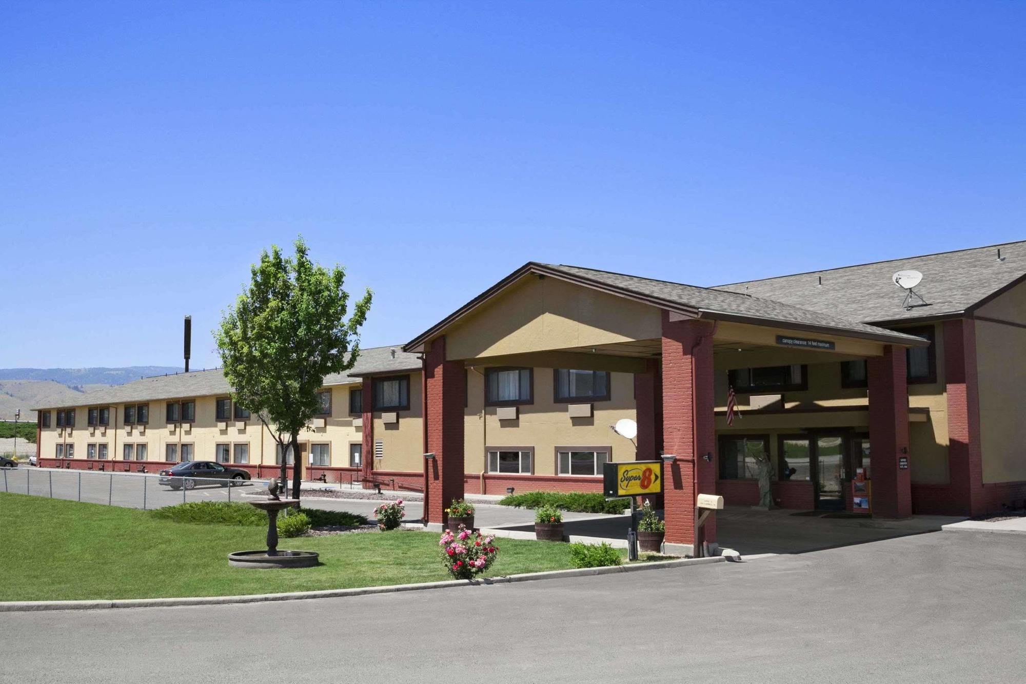 Super 8 By Wyndham Baker City Exterior foto